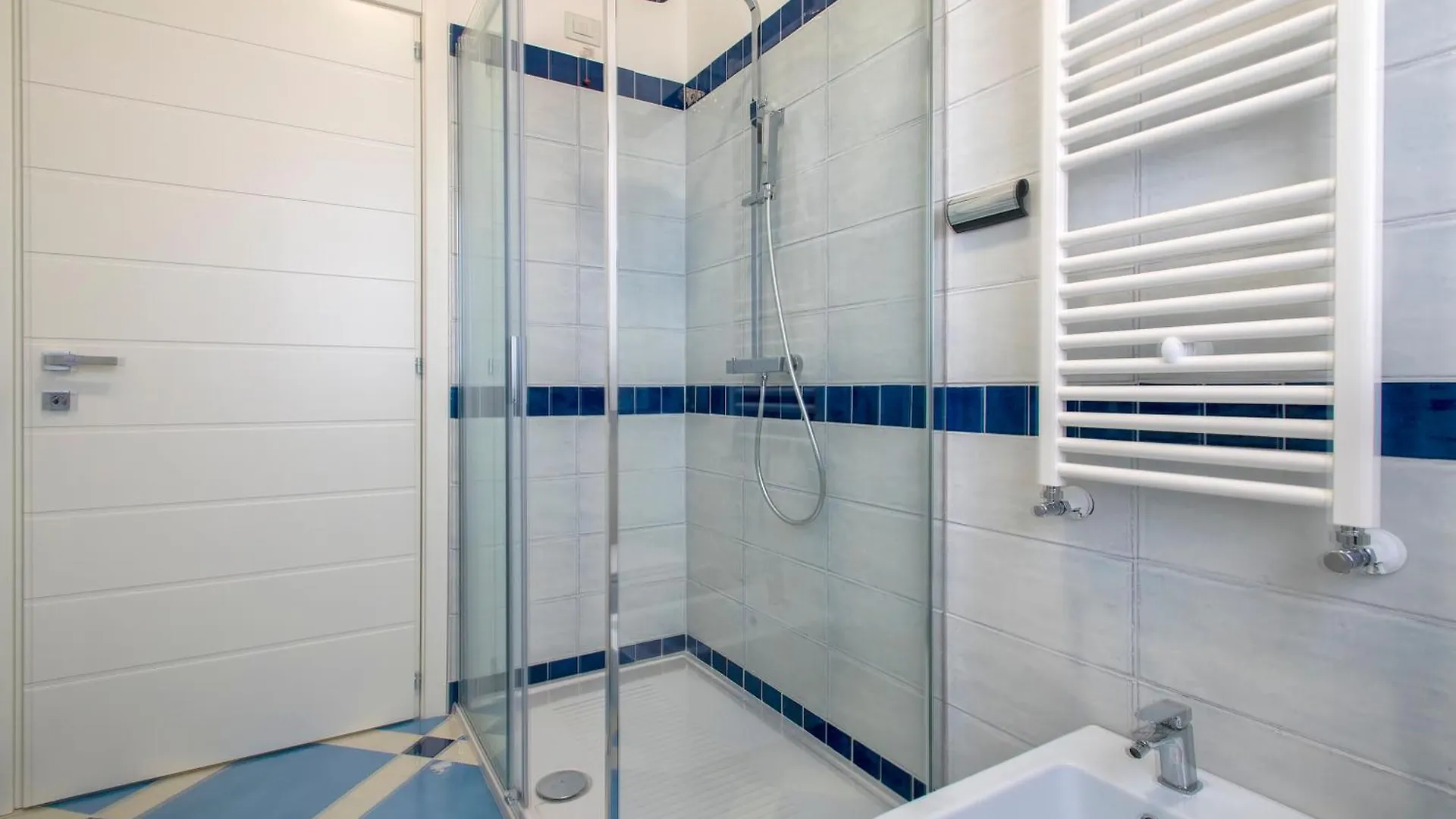 Blue Penthouse Apartment Olbia