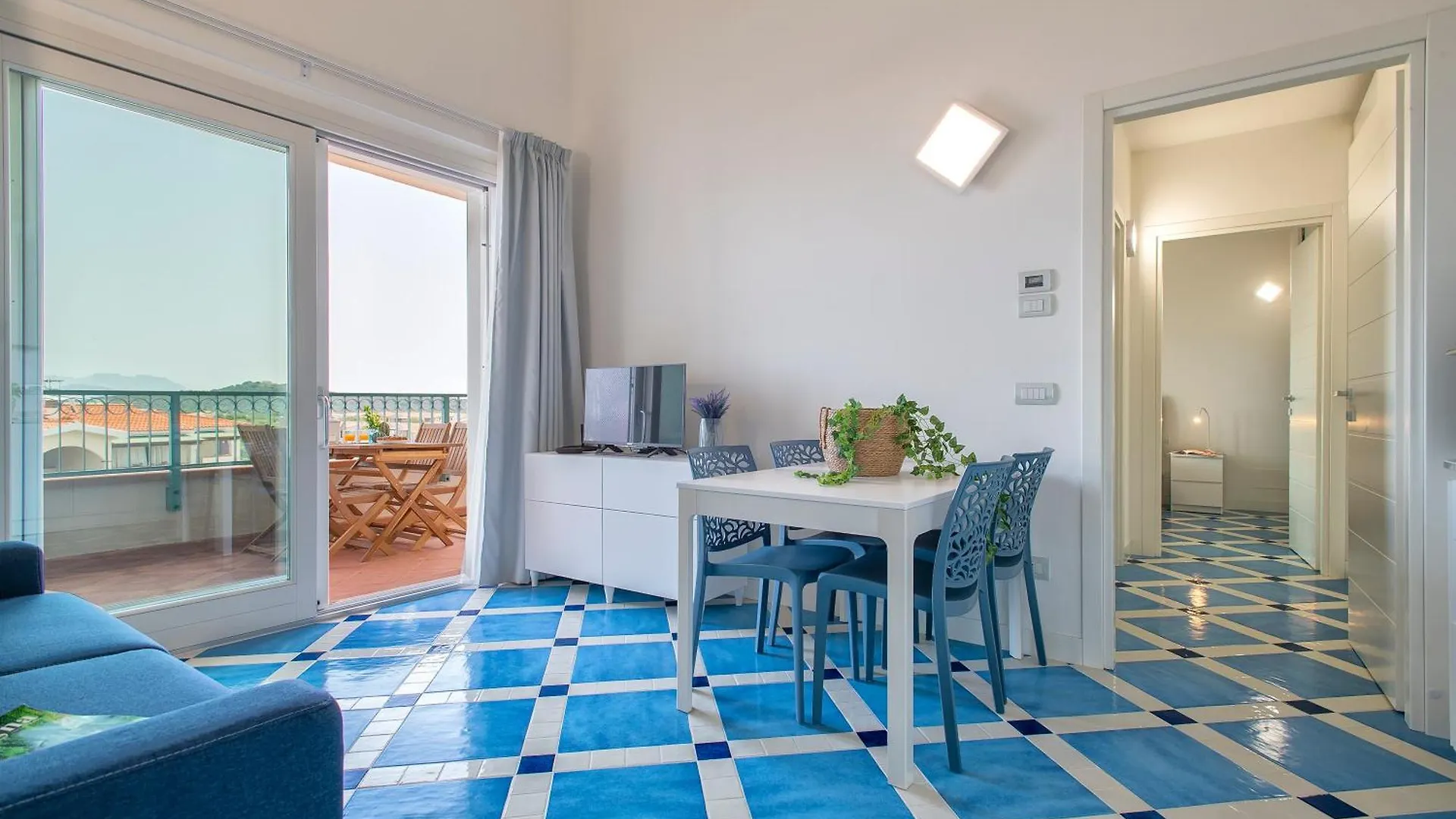 Blue Penthouse Apartment Olbia